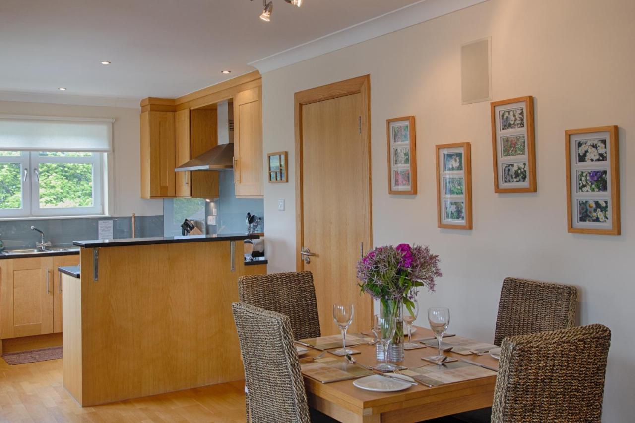 Links Apartment โบรรา ภายนอก รูปภาพ