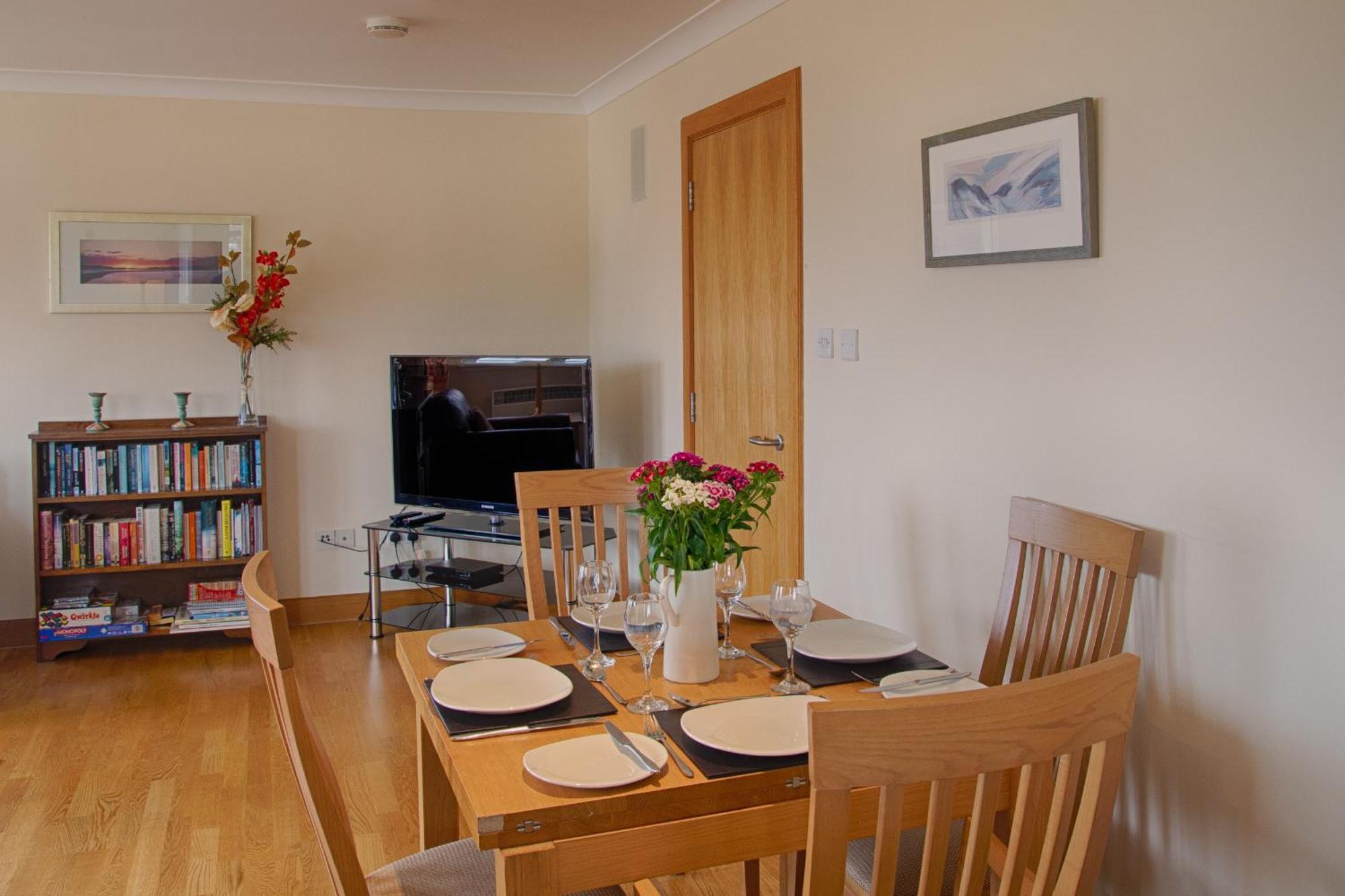 Links Apartment โบรรา ภายนอก รูปภาพ